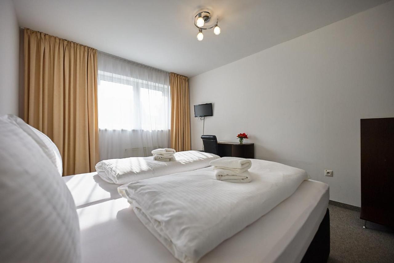 Dependance Patriot Trnava Hotel Exterior photo