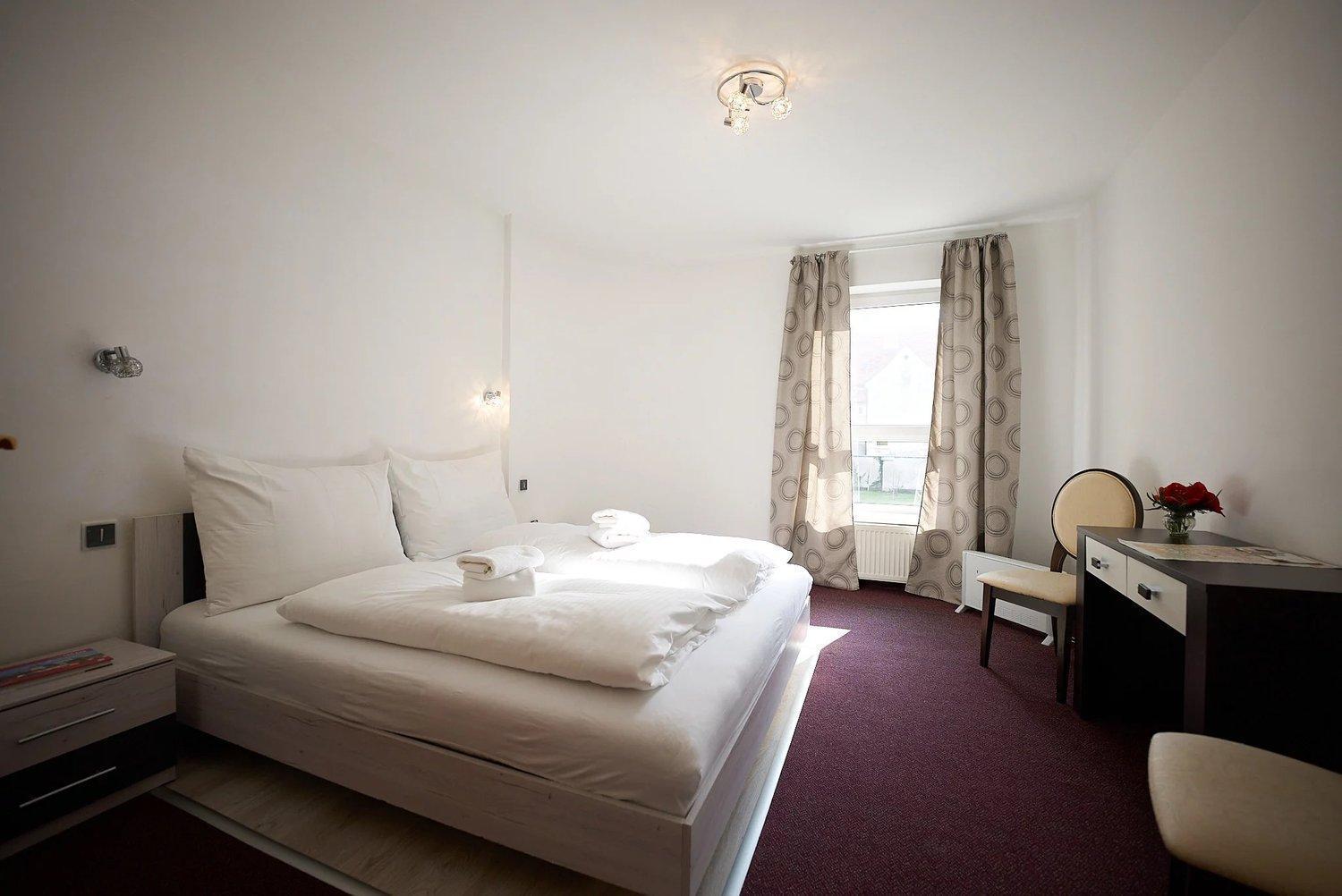 Dependance Patriot Trnava Hotel Exterior photo
