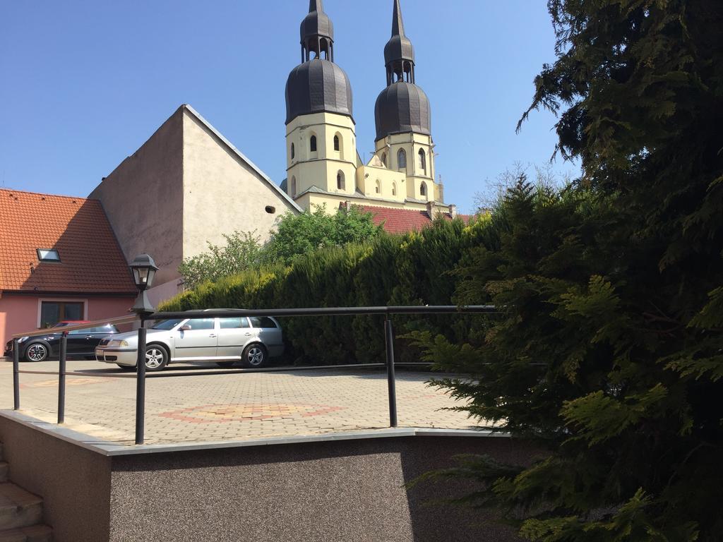 Dependance Patriot Trnava Hotel Exterior photo