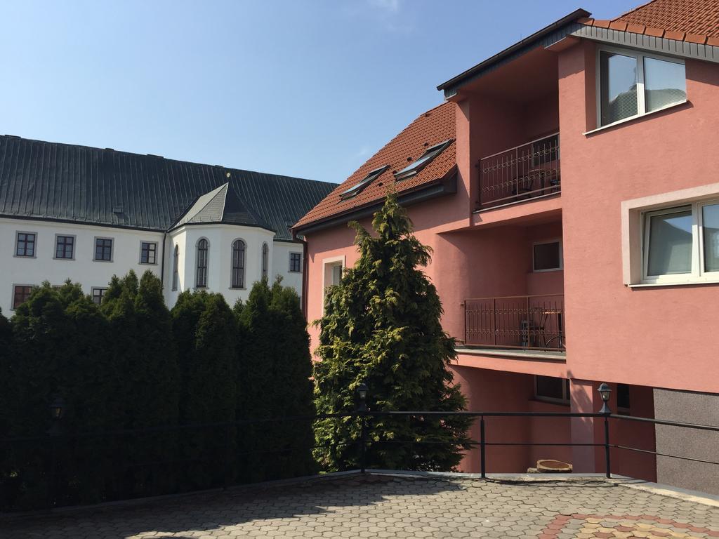 Dependance Patriot Trnava Hotel Exterior photo